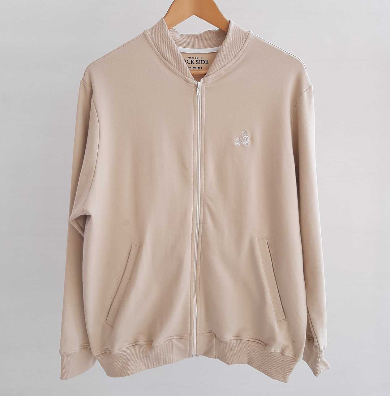 Canguro botones Jack Side, color crema