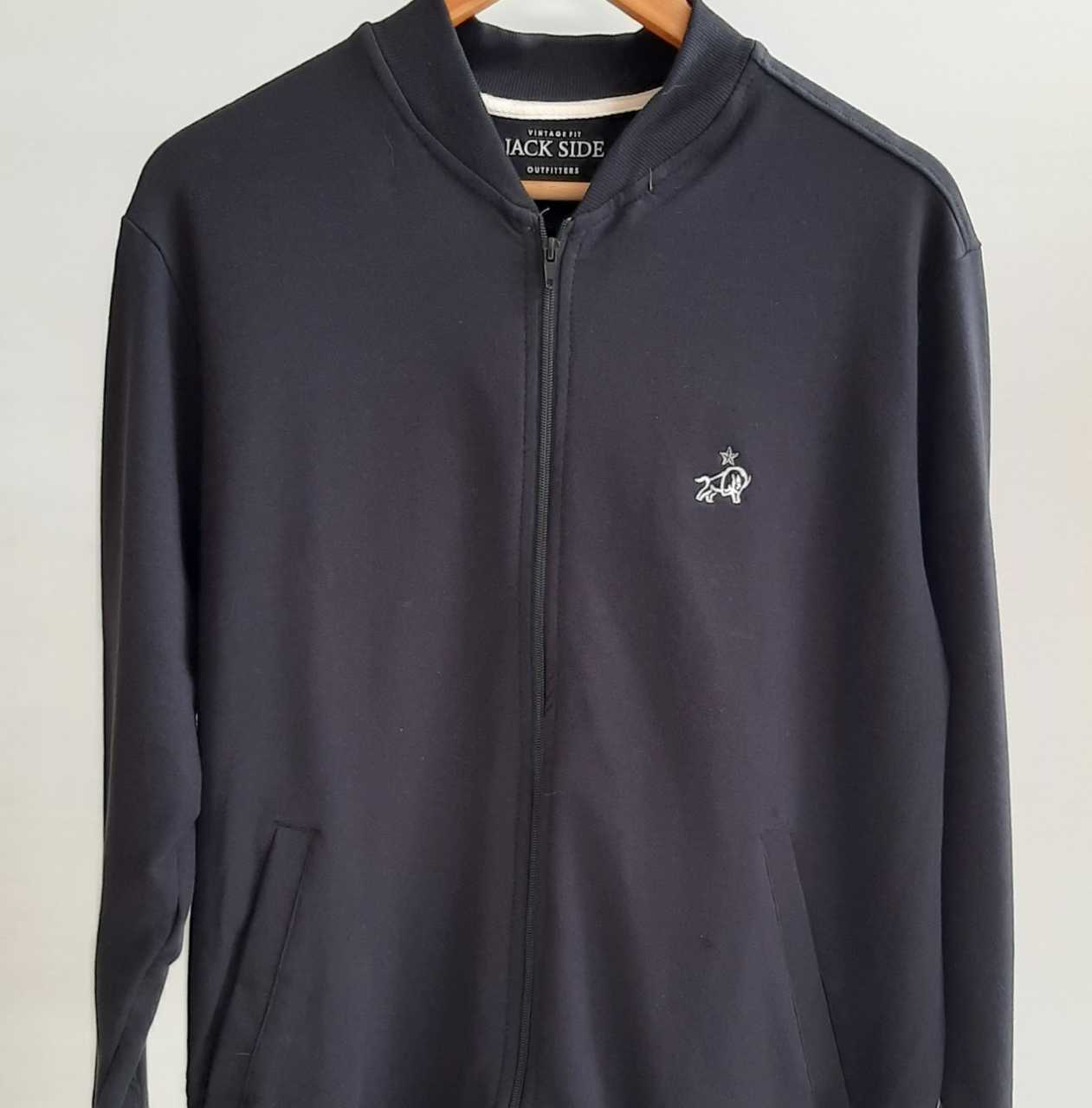 Campera Jack Side premium, color negro