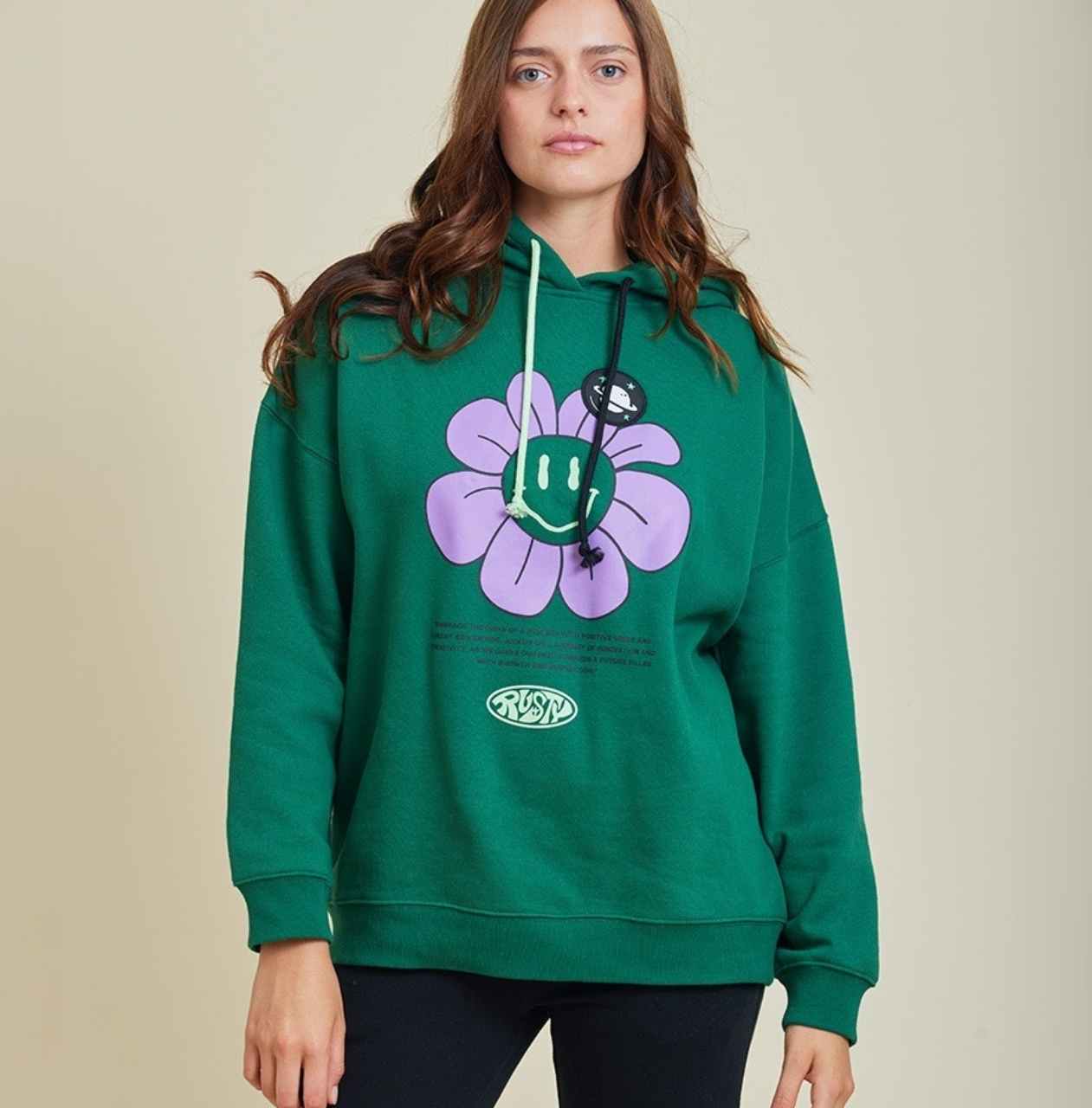 Hoodie Rusty modelo Moritz, color verde