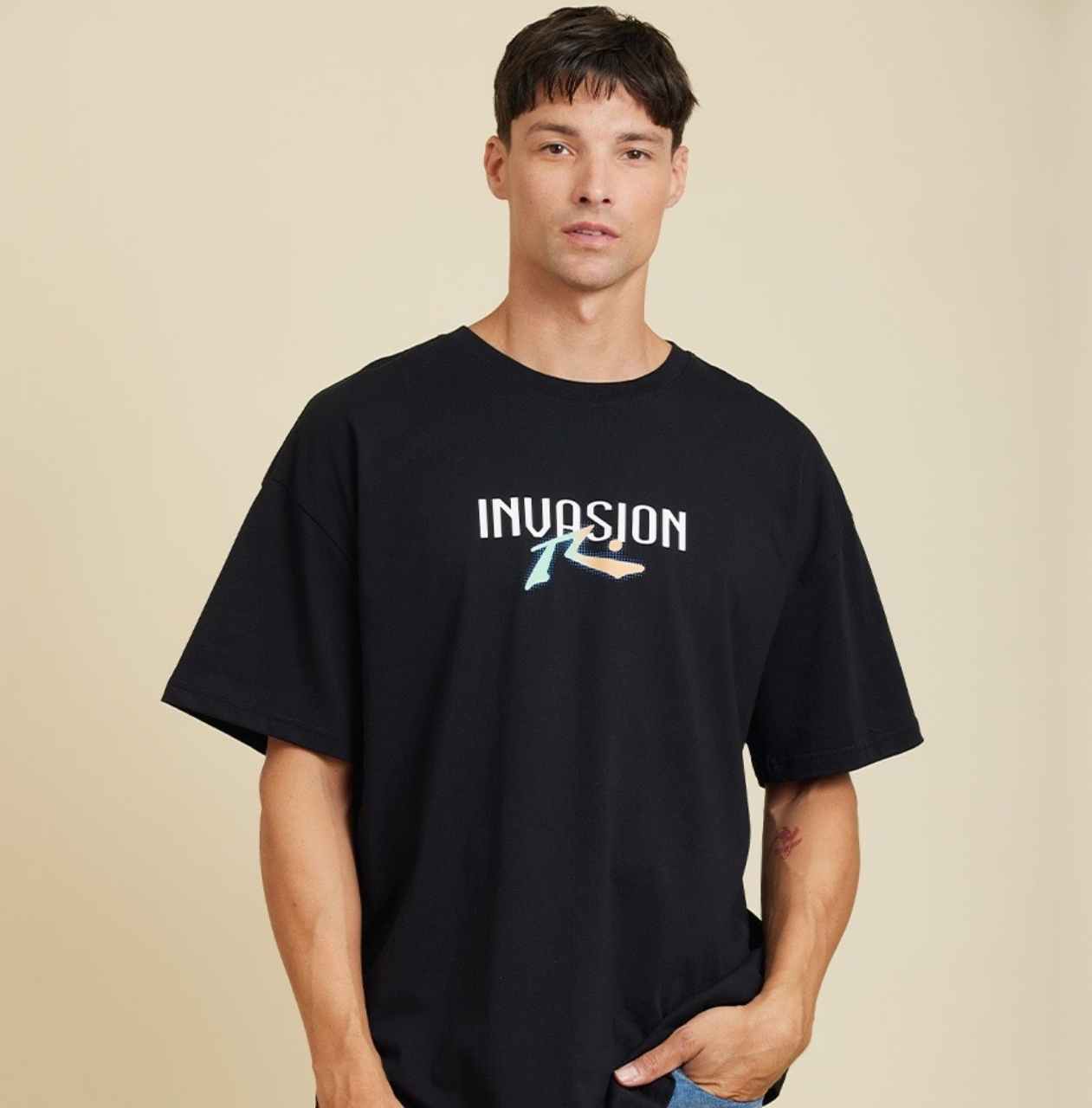 Remera Rusty modelo Berilo, color negro