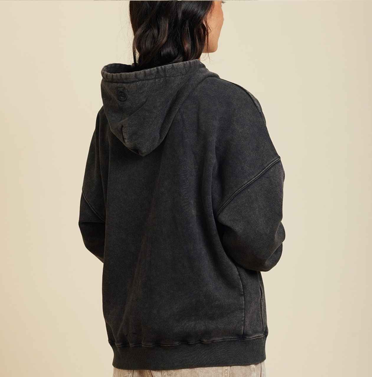 Campera Rusty modelo Hadar, color negro