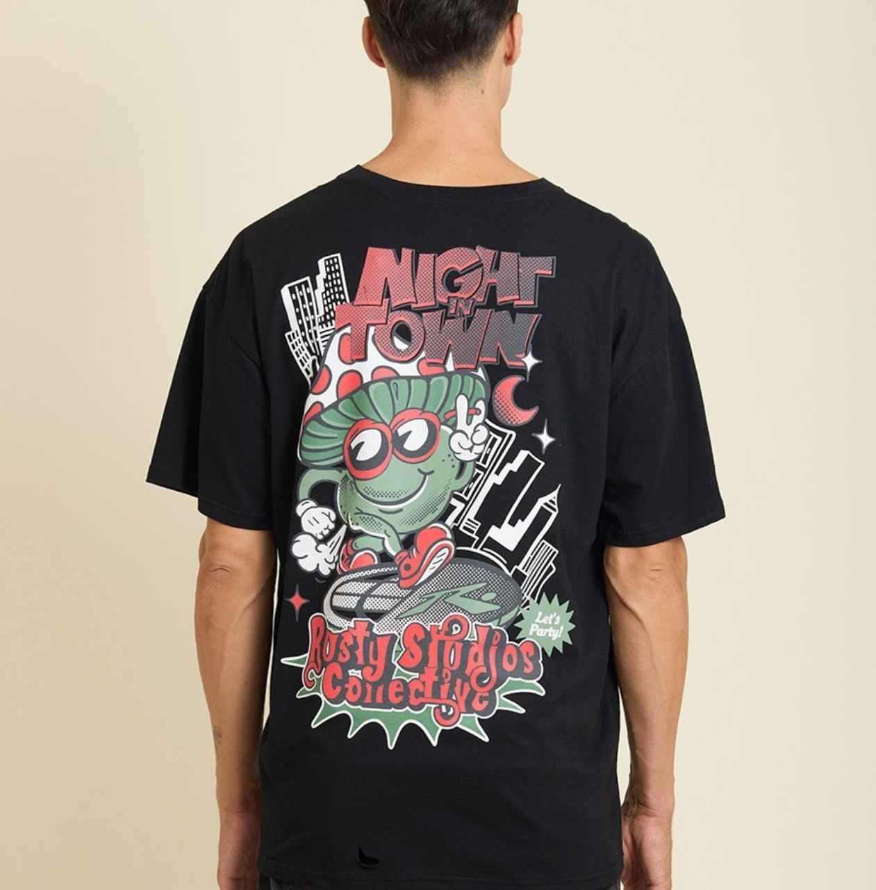 Remera Rusty modelo Fungi, color negro