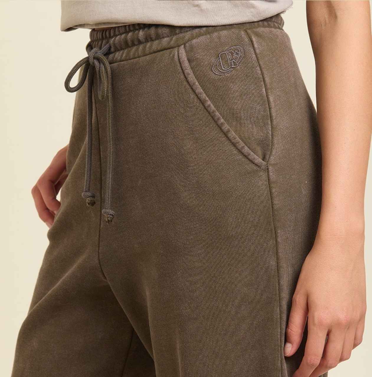 Pantalón Rusty modelo Jaimin, color marrón