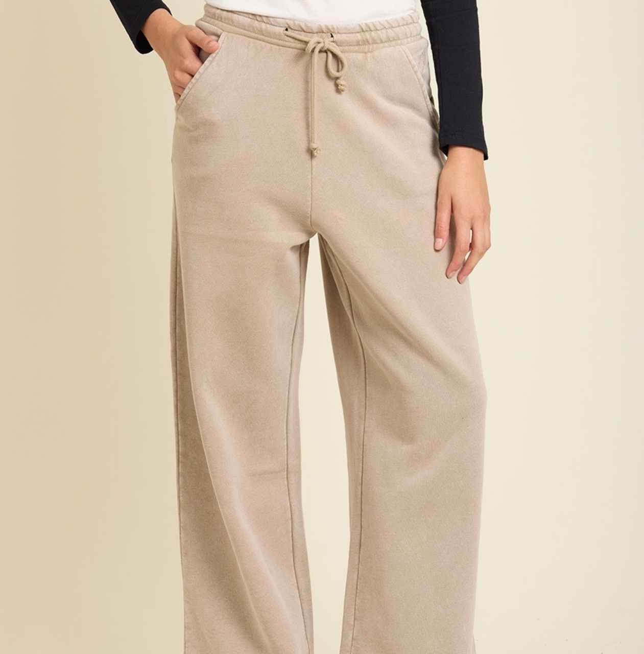 Pantalón Rusty modelo Jaimin, color crema