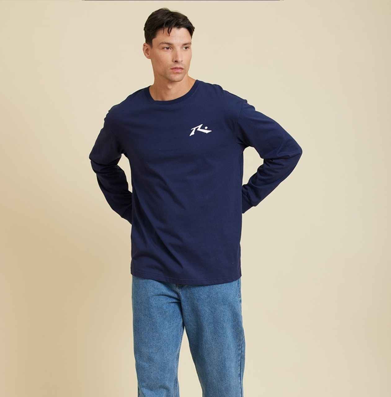 Remera mangas largas Rusty modelo Kanda, color azul