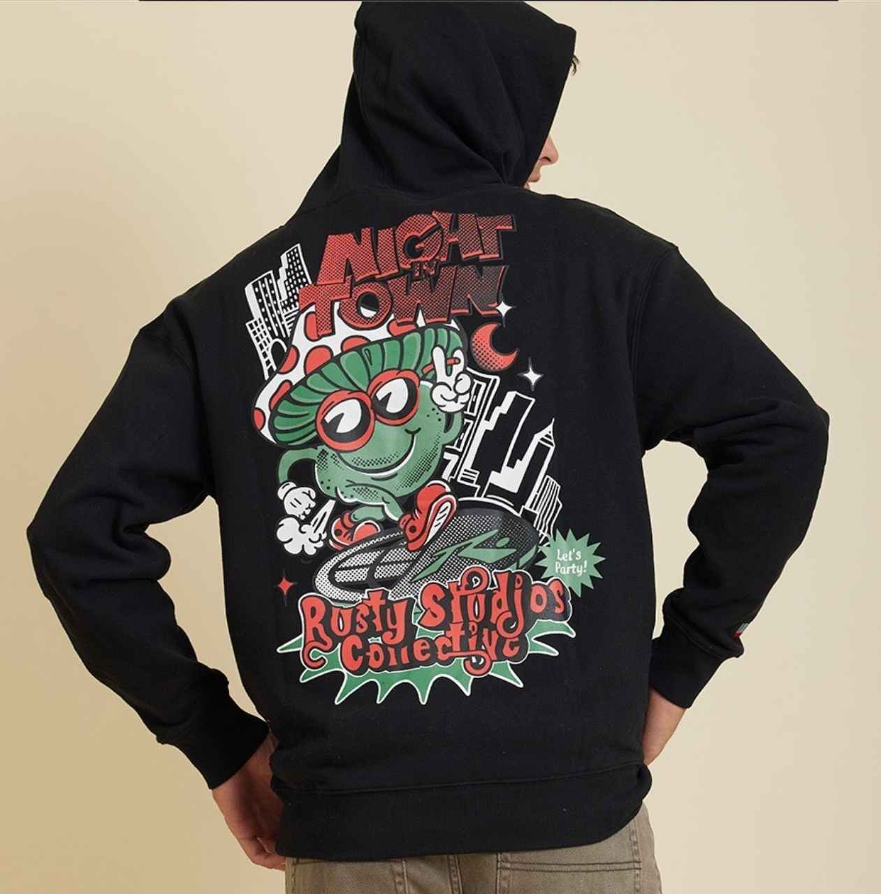 Hoodie Rusty modelo Aiko, color negro