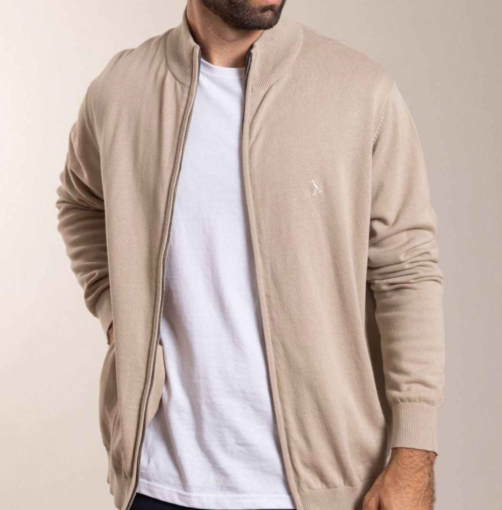 Sweater Polanco modelo Cardino, color beige