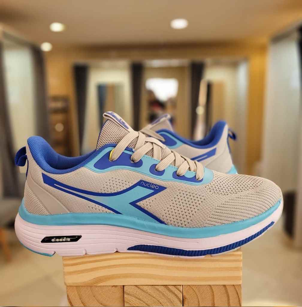 Calzado Diadora dama, crema y azul