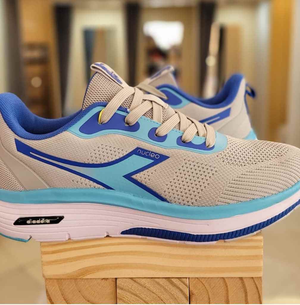 Calzado Diadora dama, crema y azul