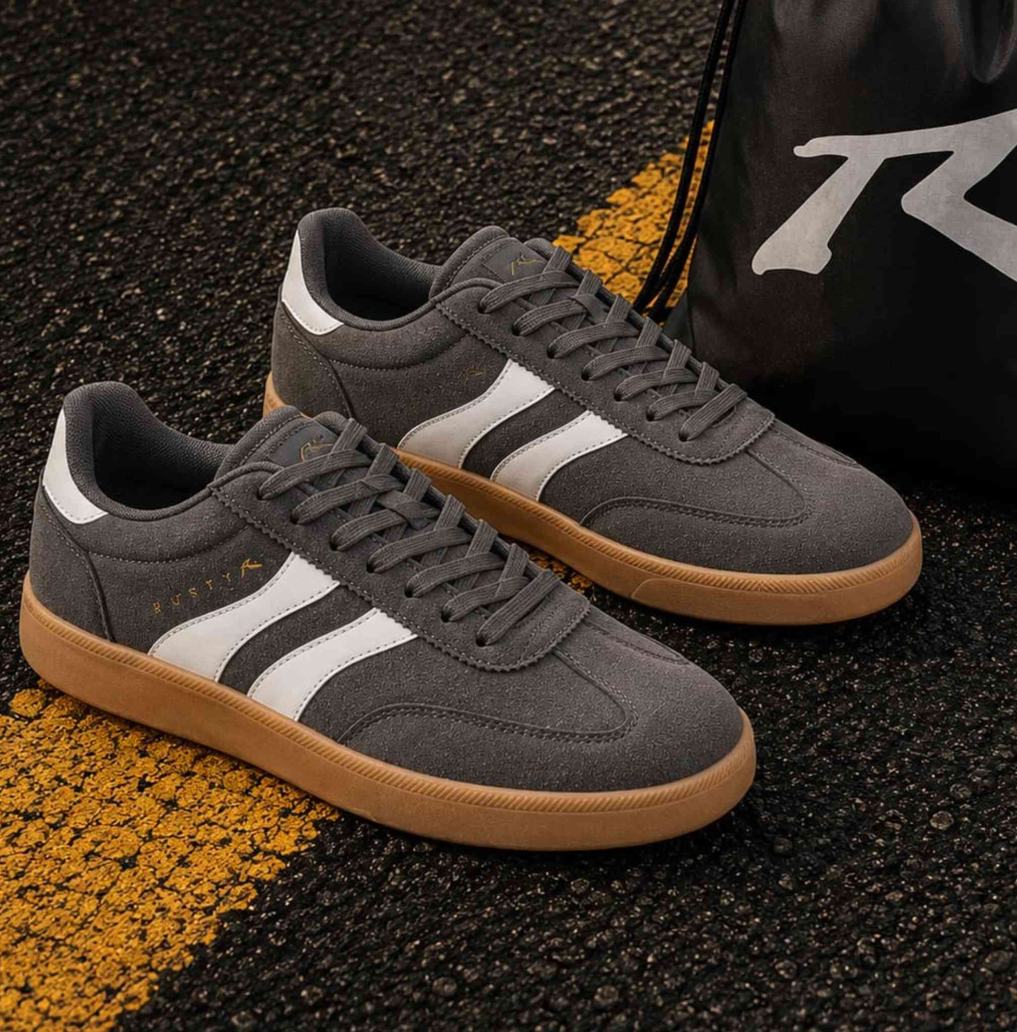 Calzado Rusty RIAD, color gris y blanco