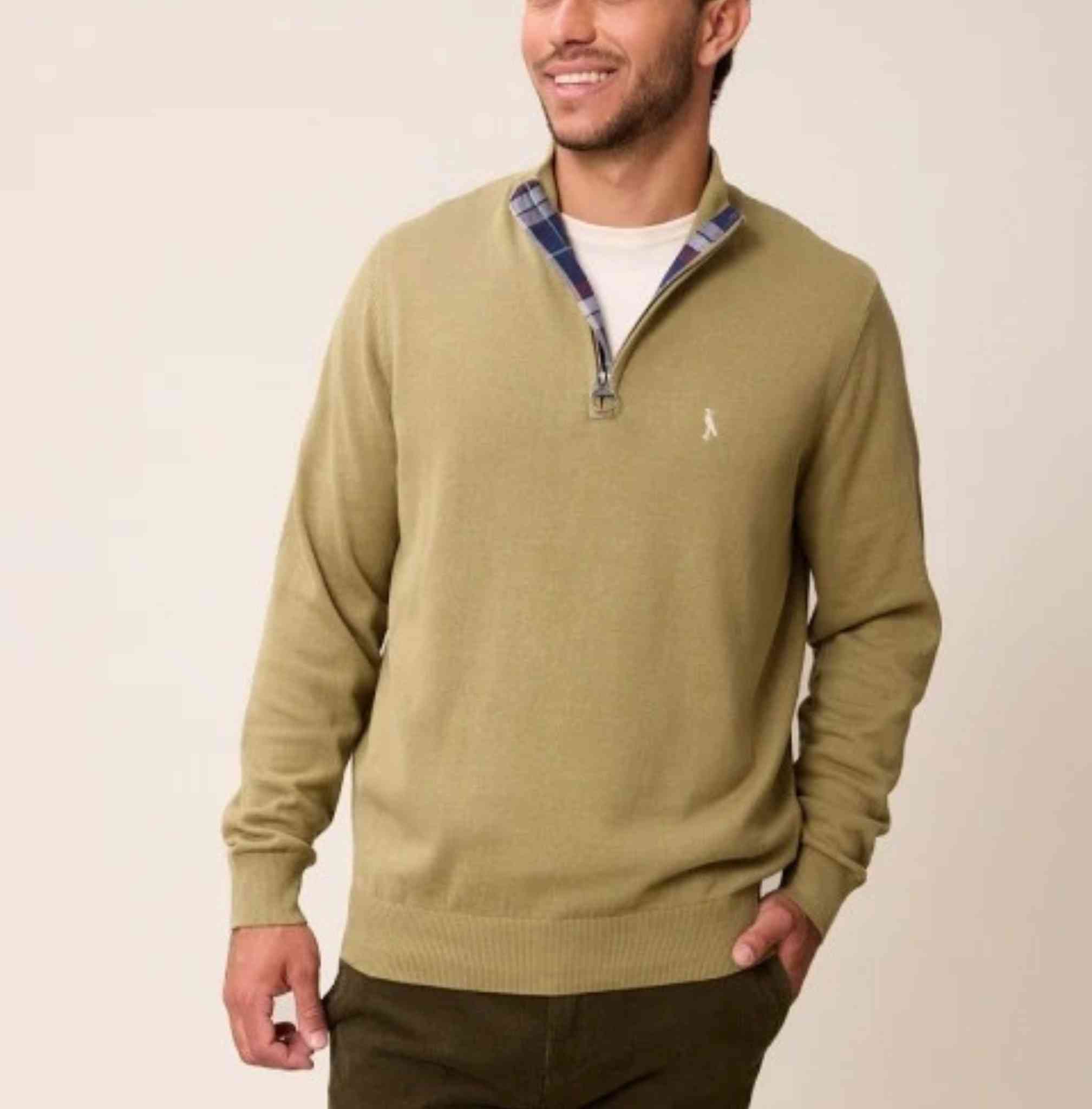 Sweater Polanco modelo Vetta, color oliva