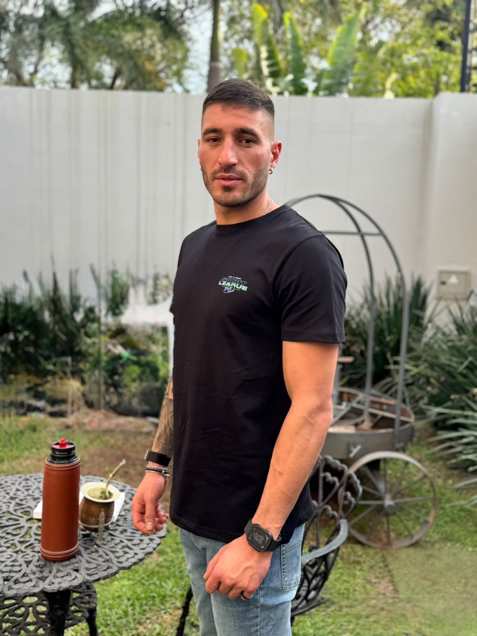 REMERA RUSTY YEOVAL